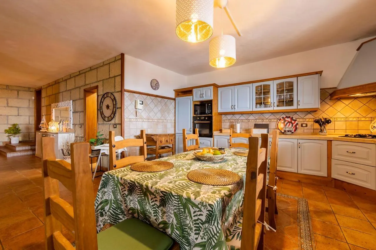 Paradise Villa Constancia With Views La Corujera